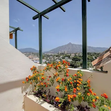 Puerto Banus Penthouse Duplex Corner Apartment Marbella Exterior photo