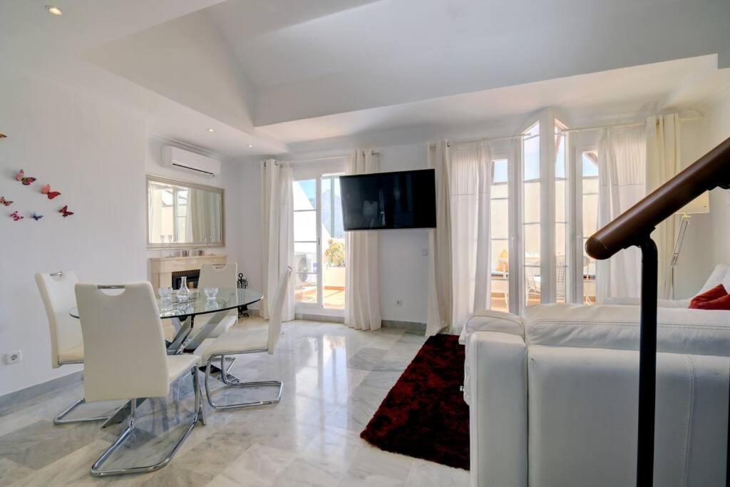 Puerto Banus Penthouse Duplex Corner Apartament Marbella